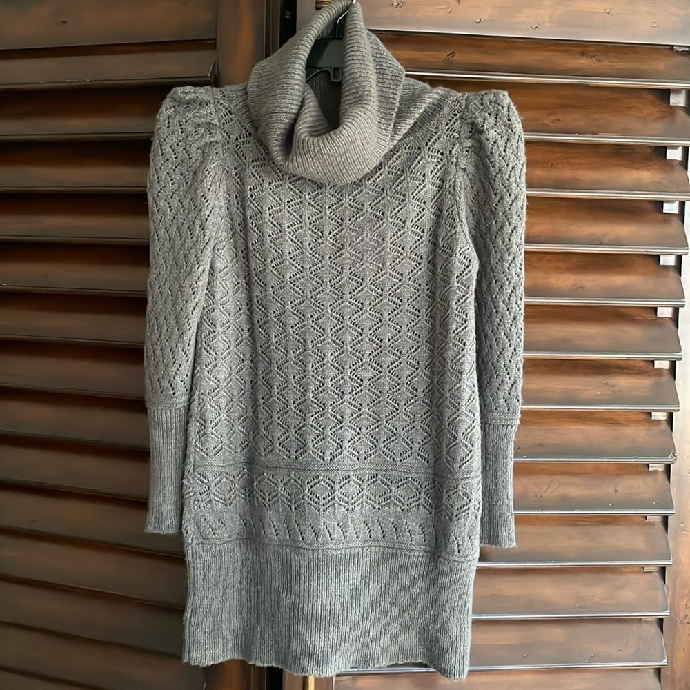 GRACIA Small Open Weave Tunic Turtleneck Sweater EUC